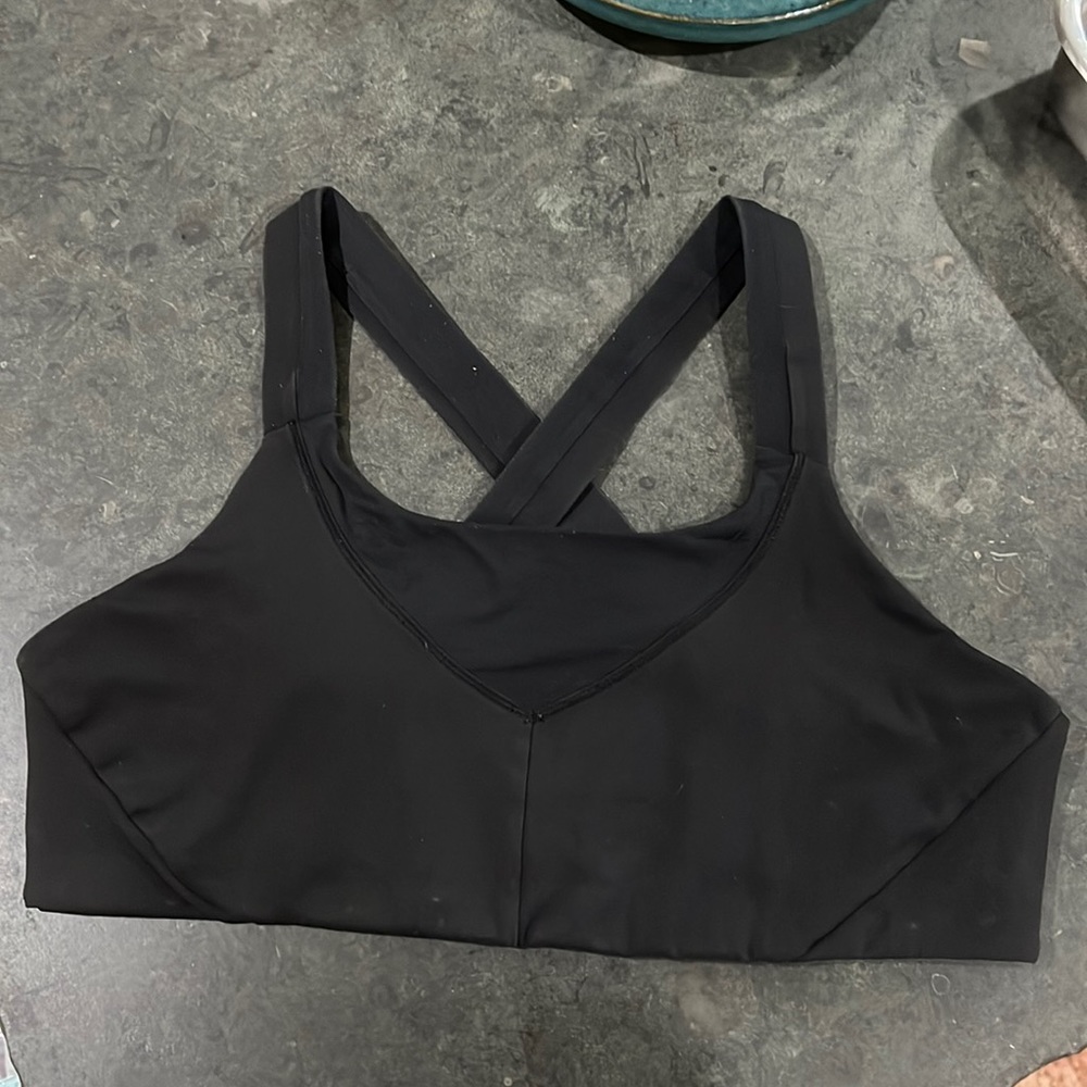 Lulu Lemon Black Crossback Sports Bra Sz 12 Gently used